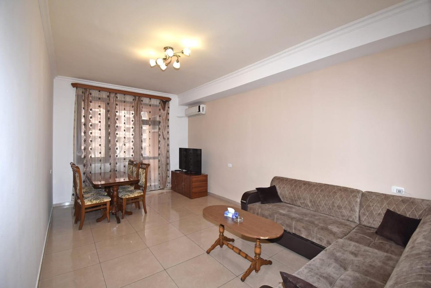 Armenak Apartment In Aram Str Yerevan Exterior photo